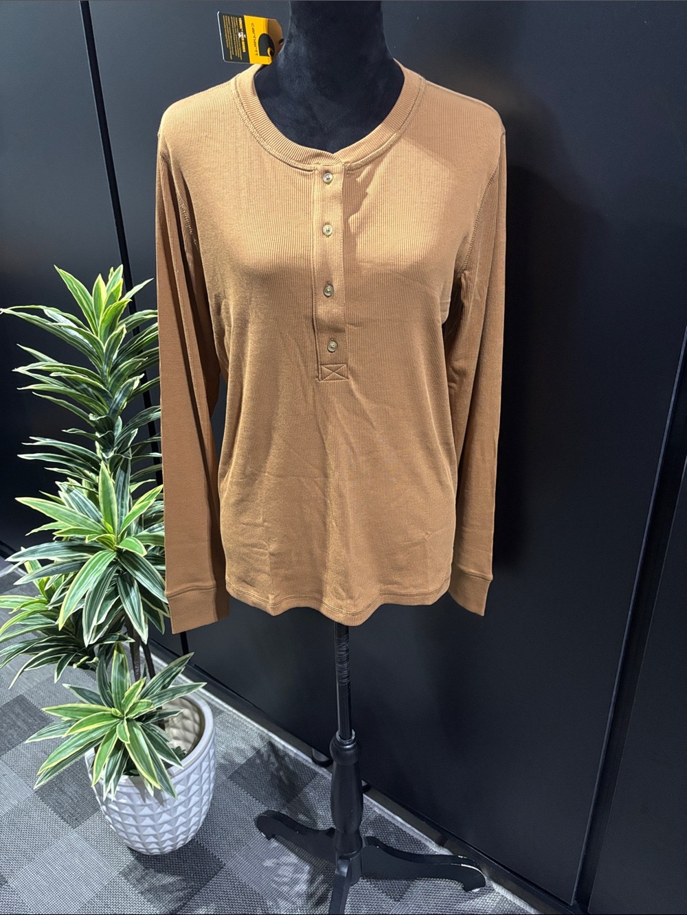 Carhartt Relaxed Fit Ribbed Henley,round neck,knit cuffs,button front,soft,warm